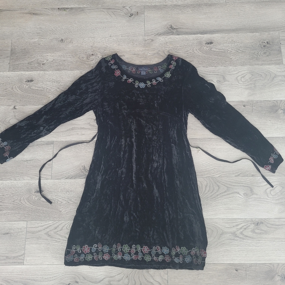 Sacred Threads S/M velvet embroidered mini dress